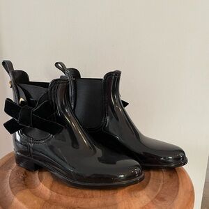 Women’s Black Glossy Ankle Rain Boots with Decorative Bow